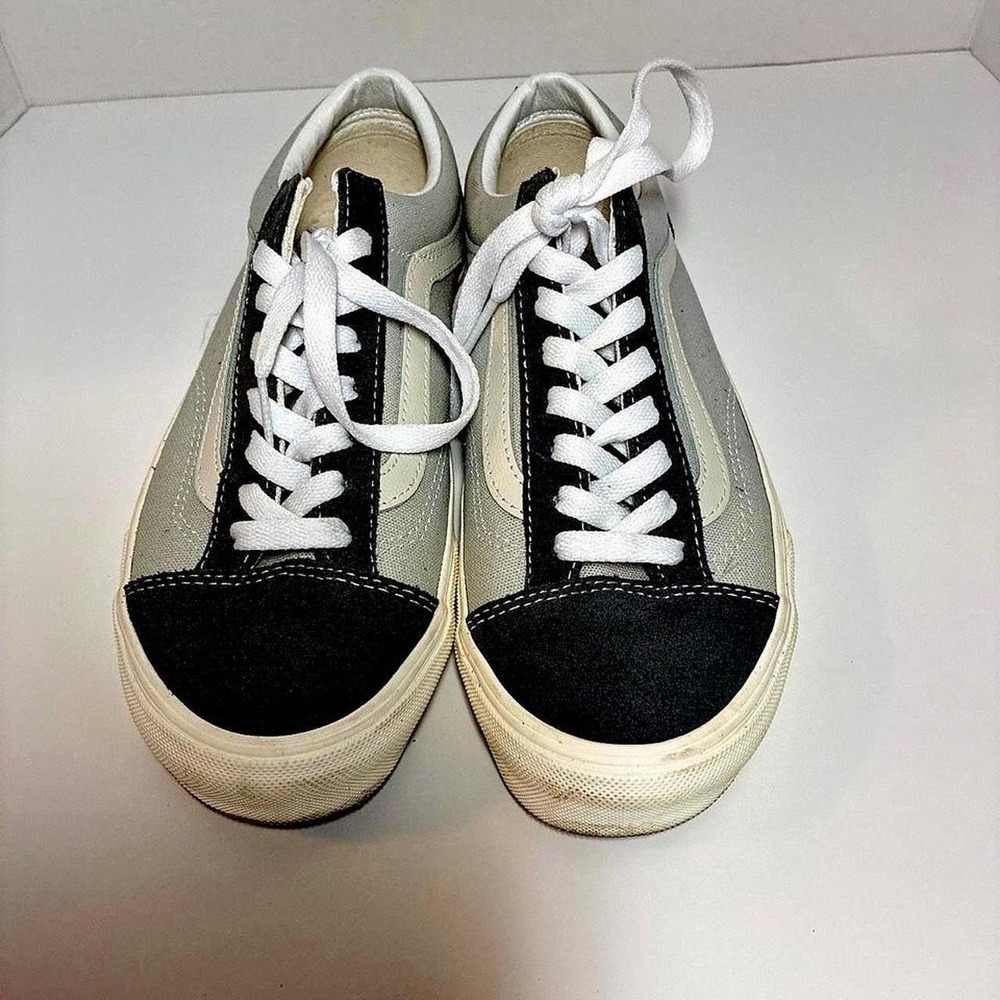 BNWOB Old Skool Van's gray suede and canvas men's 5.5/ women's 7.5
